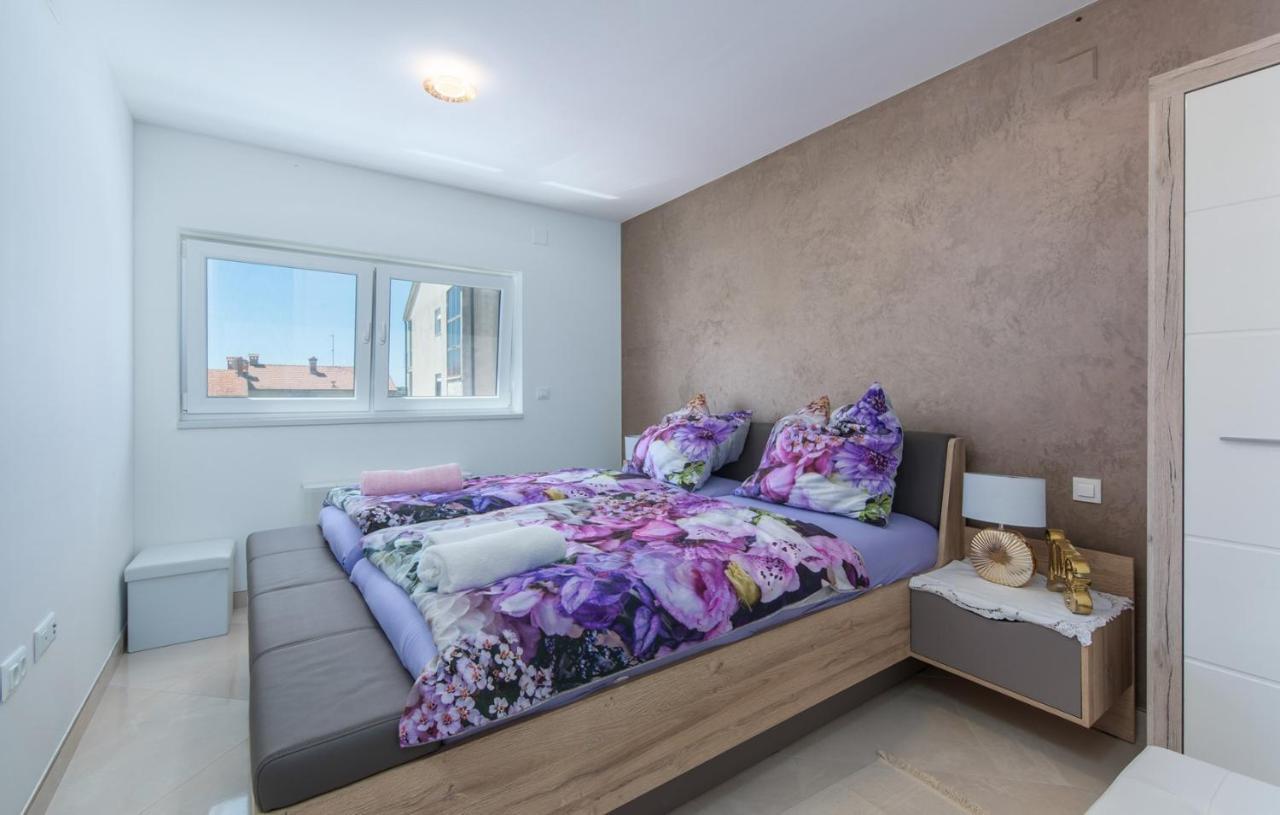 Modern Apartments With Shared Pool Near The Sea プーラ エクステリア 写真